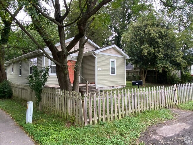 Building Photo - Large Corner Lot Available Soon! Rental