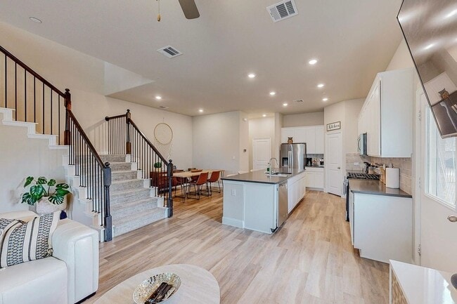 Photo - 7524 Redondo Dr