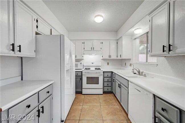 Photo - 8061 Draco Cir