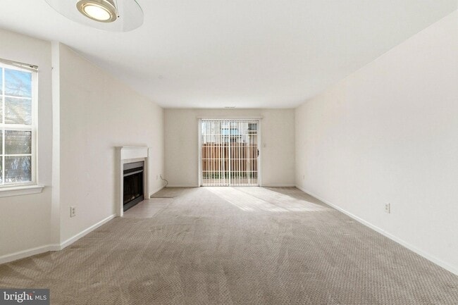 3403 Waltham Ct