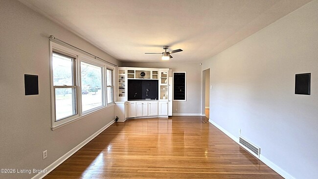 Photo - 1707 Nightingale Rd