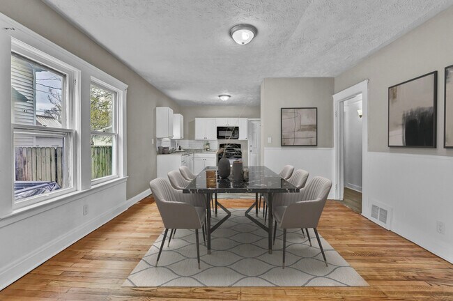 2034 W 99th St