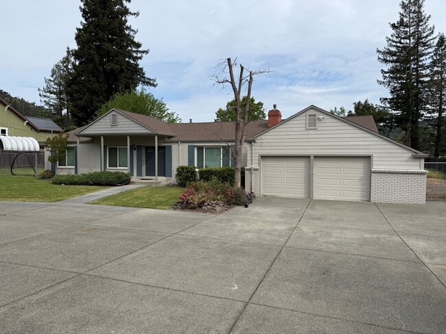 Photo - 4307 Deer Trail Rd