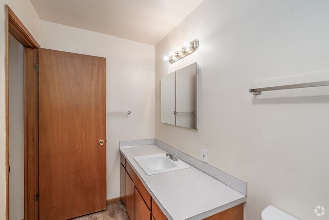 1 habitación, 1 baño - 700 pies cuadrados - Baño
