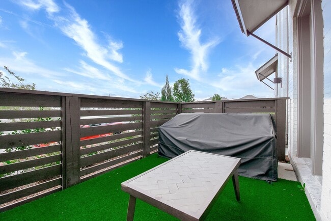 Photo - 16635 Bristol Steel Ln