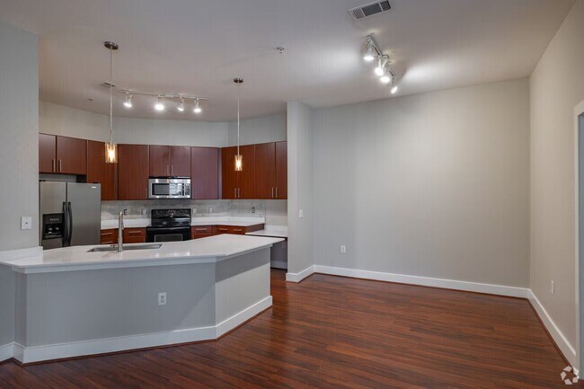 Building Photo - Spaces That Breathe Unit AMEM2