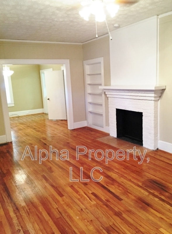 Photo - 304 Donnybrook Ave