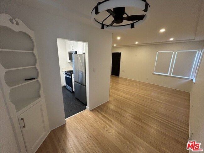 Photo - 10574 Ayres Ave