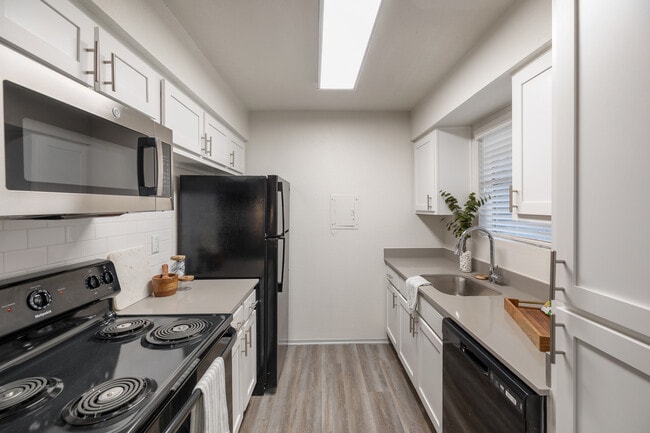 Photo - Sedona Square