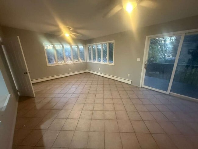 Photo - 195 Union St