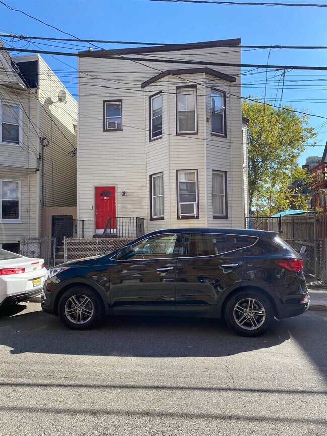 Photo - 100 Van Reypen St Unit 2