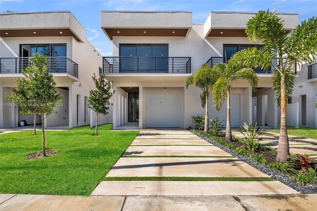 Photo - 921 NE 17th Terrace Townhome
