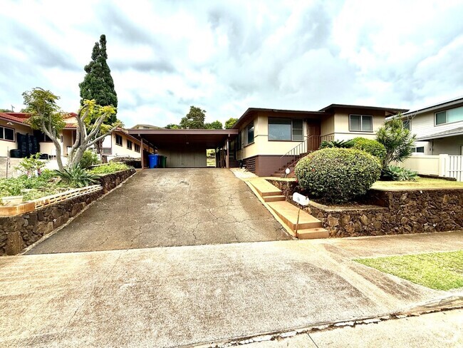 Building Photo - 3BD/1.5BA/Carport Rental