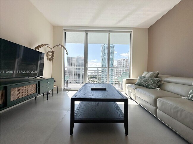 Photo - 335 S Biscayne Blvd Unit 1605