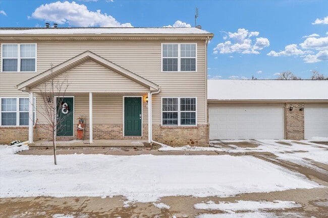 Photo - Maple Hill Townhomes
