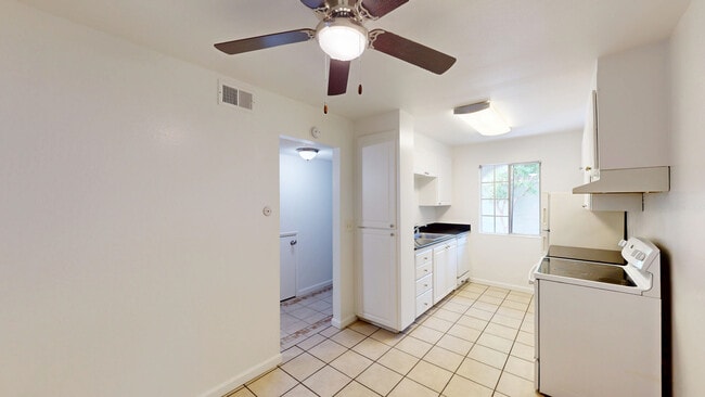 Building Photo - 18219 Happy Ln Rental