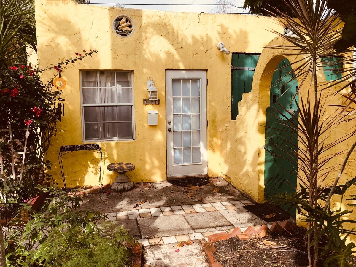Photo - 709 Hunter St