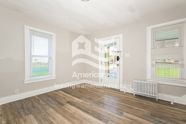 Photo - 1579 Jackson St