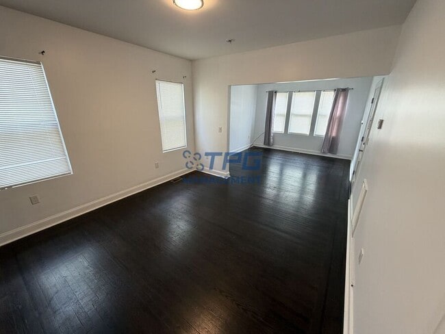 937-939 Pennington St-1R
