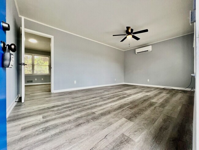 Building Photo - Single Family Home in Macon - Voucher Eligible