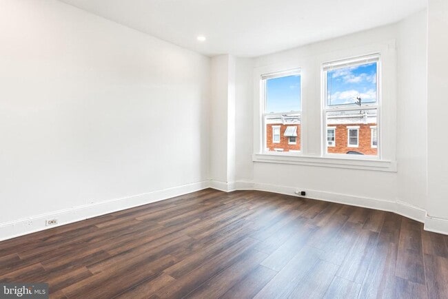 Photo - 2212 W Fayette St