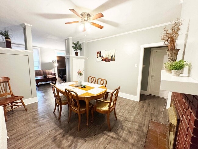 Photo - 4212 Haldane St Unit Apt 1
