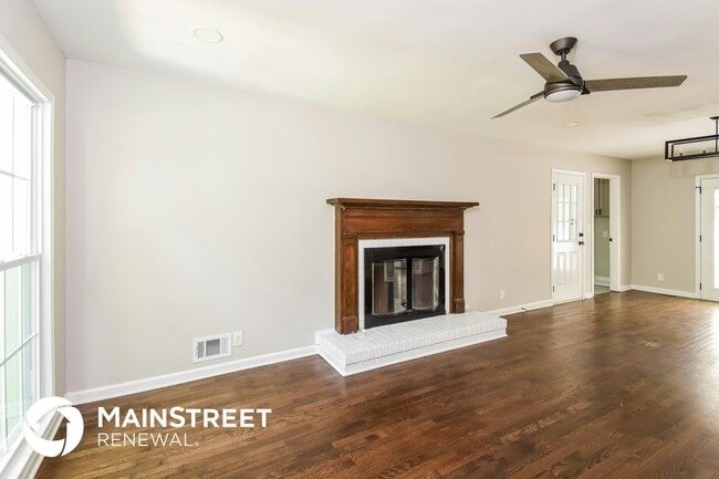 Photo - 2730 Cedarbrook Dr