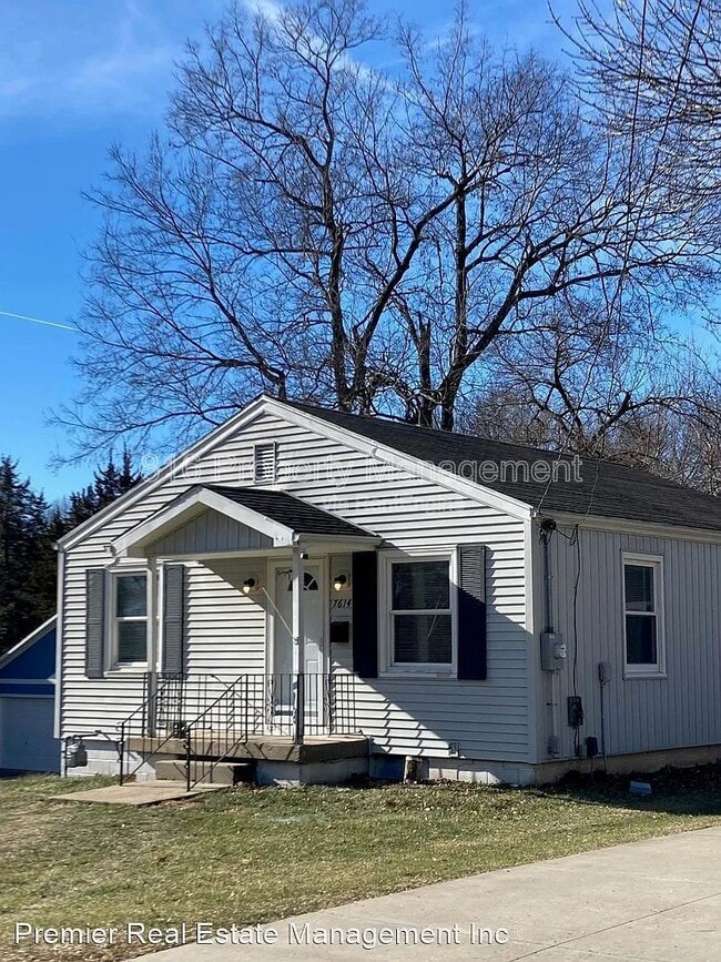 Photo - 7614 Eby Ave