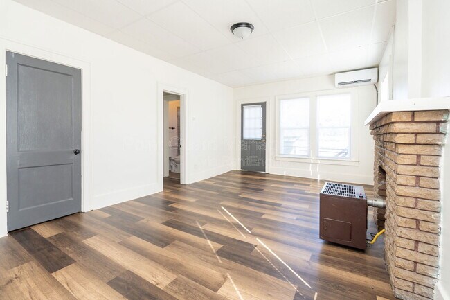 Photo - 423 N Emporia Ave Unit 3