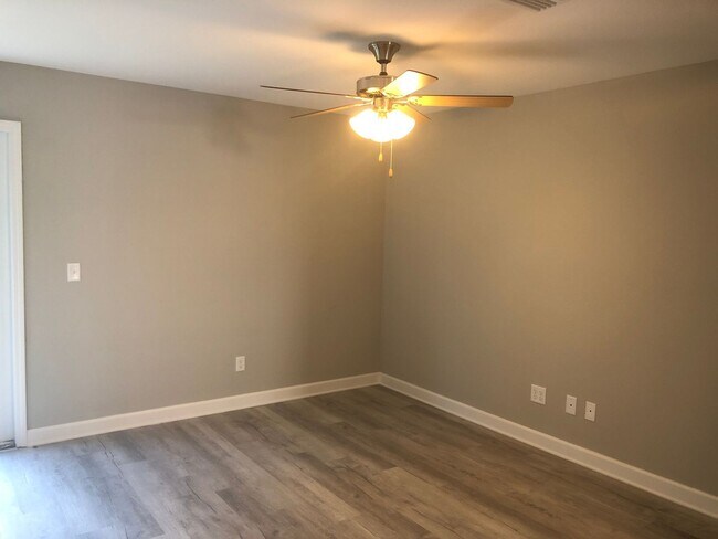 Photo - Beautiful Town-home with 3 bedroom, 2.5 bath located on Callaway Chase Lane.Close to TAFB