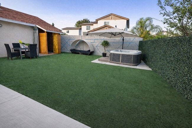 Photo - 7834 Beck Ave