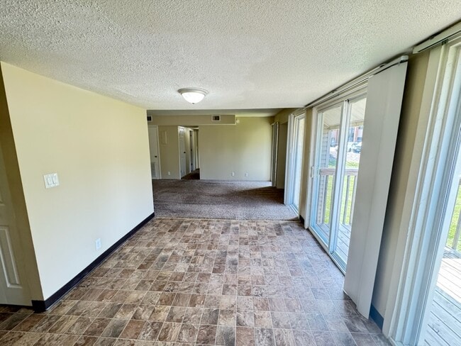 Photo - 7301 Buckingham Dr Unidad 031