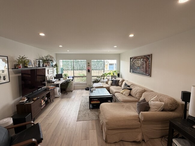 Photo - 2318 Fox Hills Dr Unidad 103