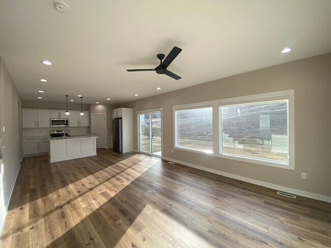 Photo - Luxury New Construction Home - RENT SPECIAL!