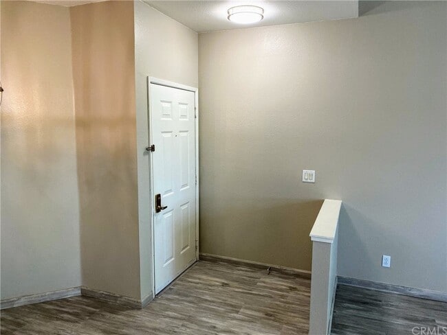 Building Photo - 25850 Kay Ave Unit 327
