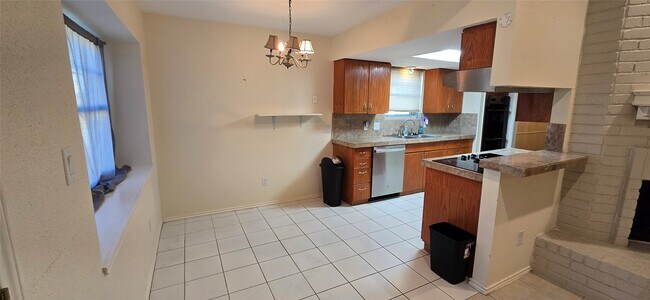 Photo - 6910 Krause Dr