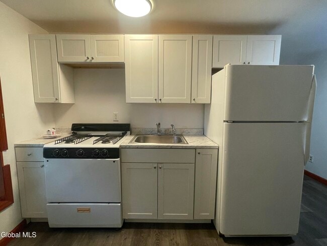 Photo - 26 Grand Street Unit Apt 2