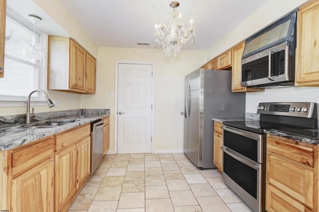 Photo - 361 N Richmond Ave