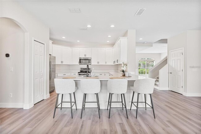 Photo - 3333 Atmore Terrace