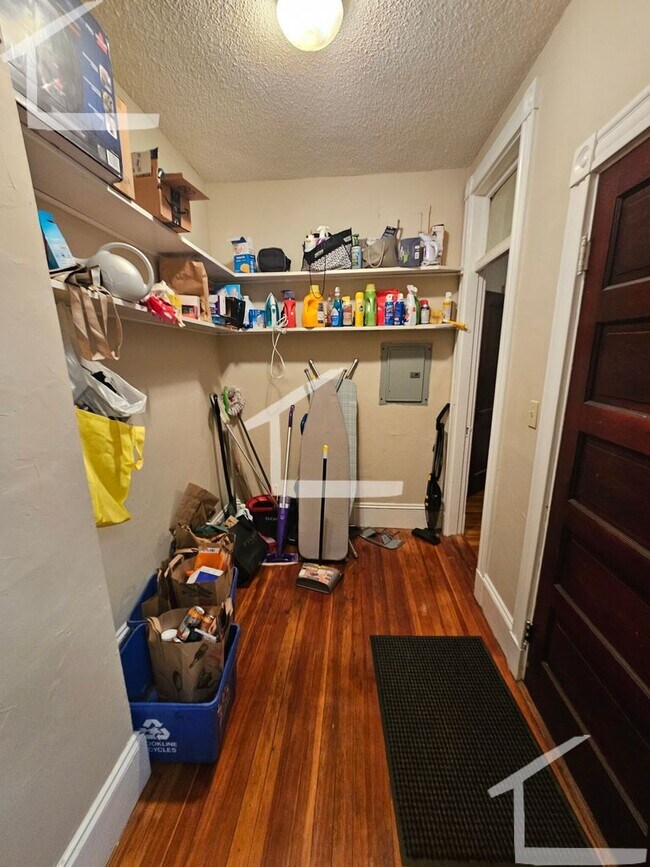 Photo - Charming 5 Bedroom