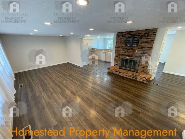 Photo - 130 Cottonwood Ct
