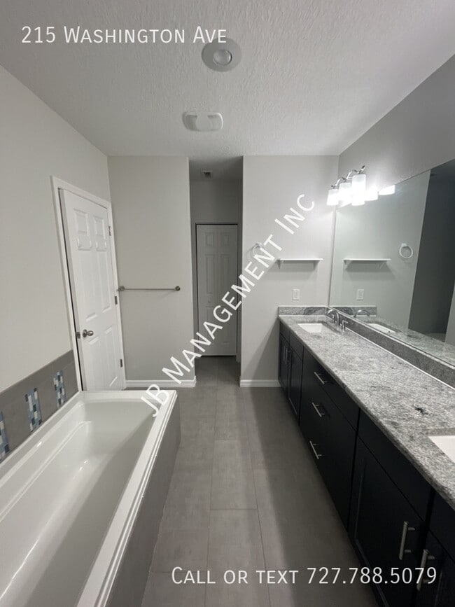 Photo - 215 Washington Ave