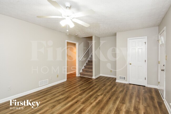 Photo - 7513 Old S Ln