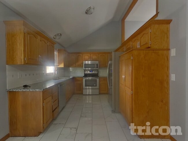 Photo - 10230 N Forest Ave