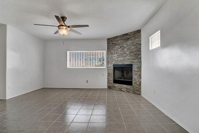 Photo - Central 2 Bedroom 2 Bath