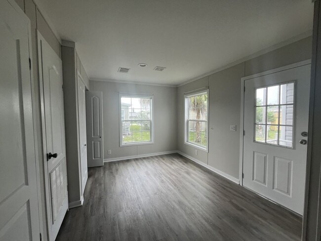 Photo - 266 Mongoose Ln