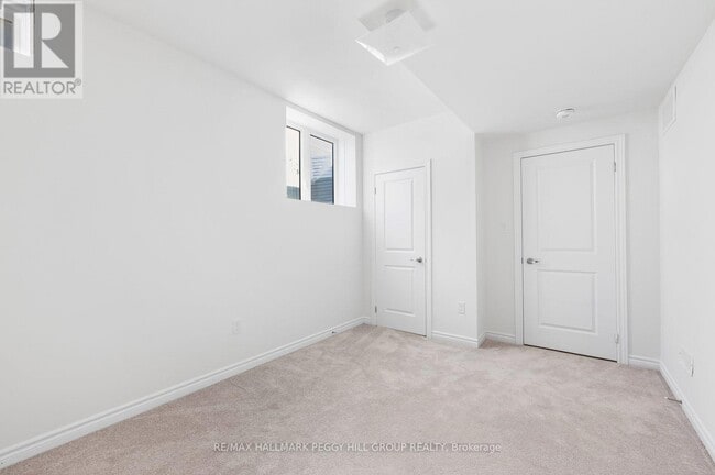 Photo - 100 Nottingham Rd