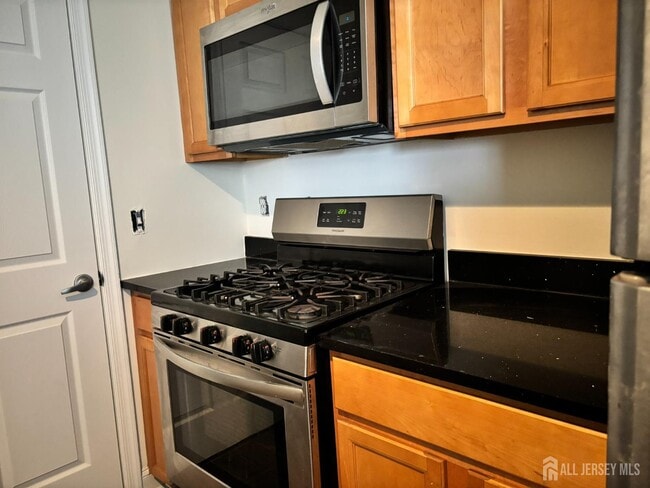 Photo - 263 Samuel Cir