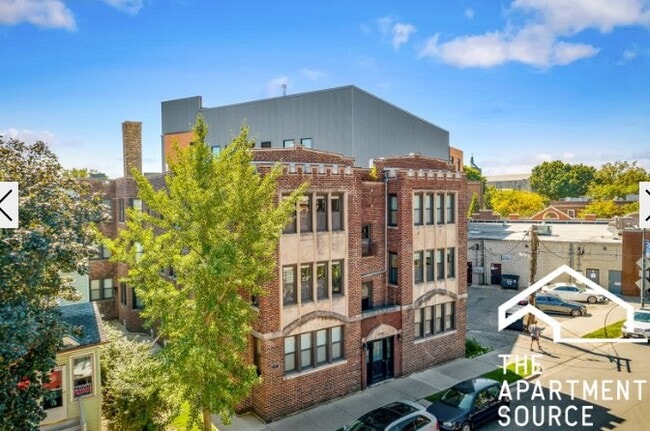 Photo - 2233 W Wilson Ave Unidad 4