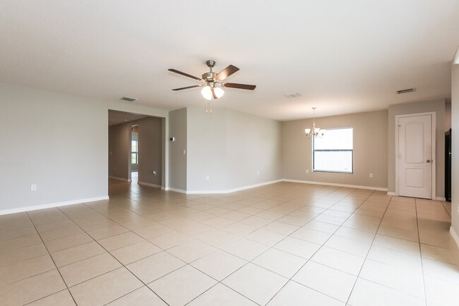 Photo - 1714 Chatham Green Cir